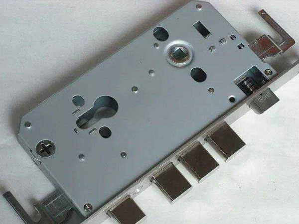 梅里斯24小时上门开锁公司