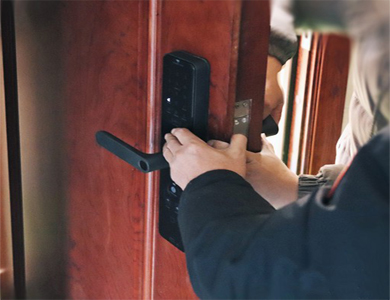 梅里斯24小时上门开锁公司